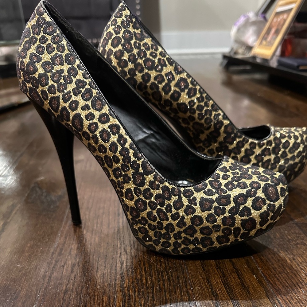 Can’t go wrong with leopard print!